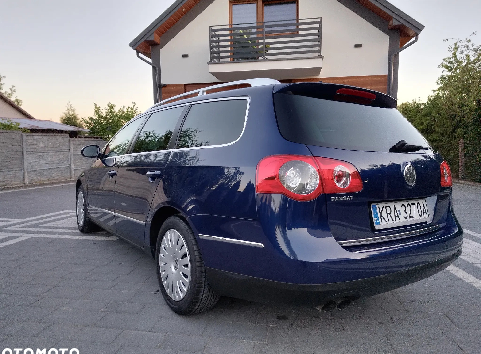 Volkswagen Passat cena 18900 przebieg: 280000, rok produkcji 2009 z Szczekociny małe 781
